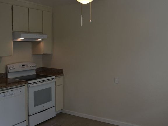 3rd image of 1243 Valerian Ct APT 3