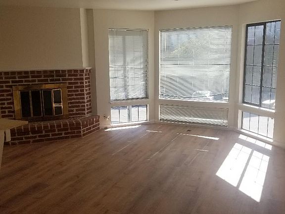 3rd image of 431 Pennsylvania Ave APT 1