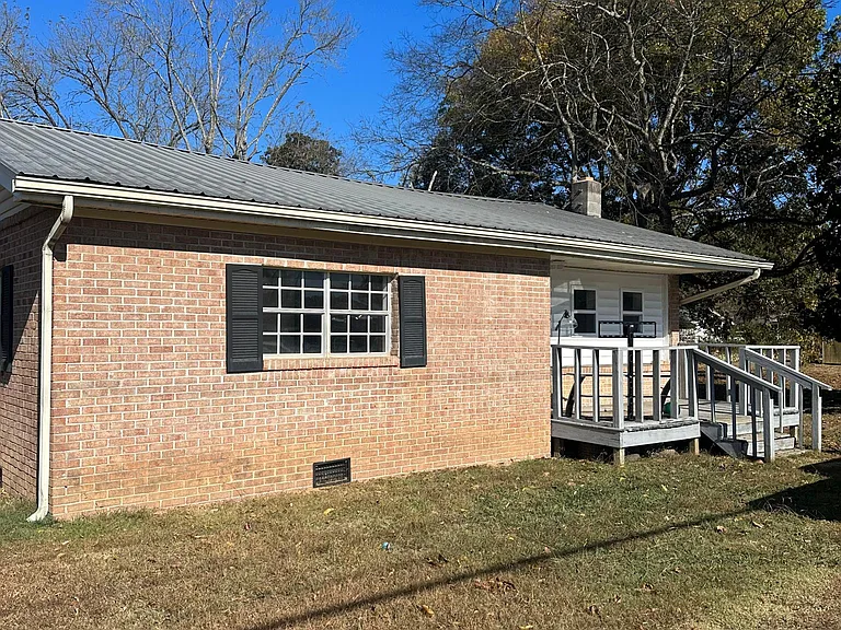 408 Nebraska Ave — Photo 4