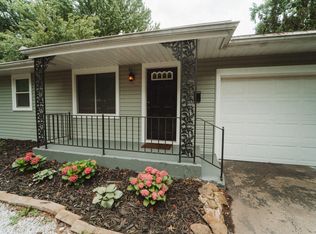 1520 E Seminole St, Springfield, MO 65804