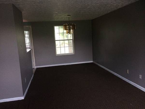 2nd image of 2725 Clubhouse Dr