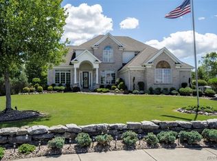 5703 Fairmeadow Ct, Clarence Center, NY 14032