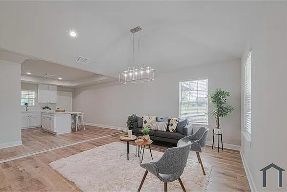 3514 Fuqua St — Photo 3