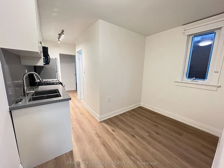 82 Curzon St #2 — Photo 6