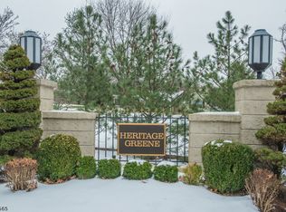 13F Heritage Dr #F, Chatham, NJ 07928
