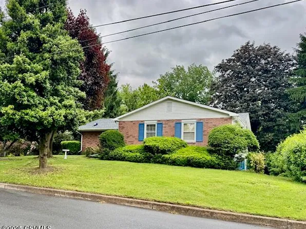 97 Elliott Dr, Northumberland, PA 17857