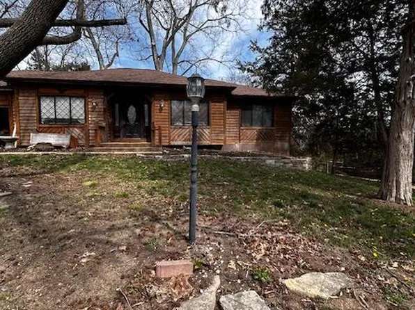 105 Willow Dr, Eureka, MO 63025