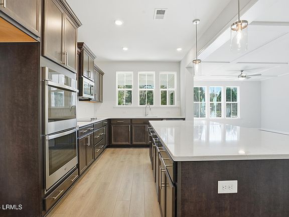 6th image of this home