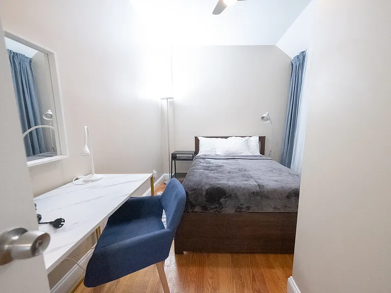 230 W 113th St #2D — Photo 8