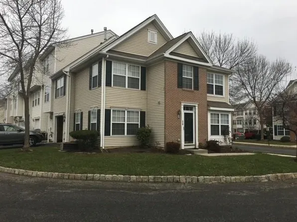 14 Giera Ct, Parlin, NJ 08859