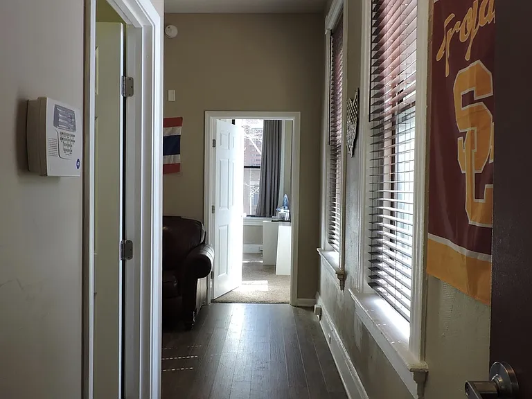 Walnut St. Apartments — Photo 1