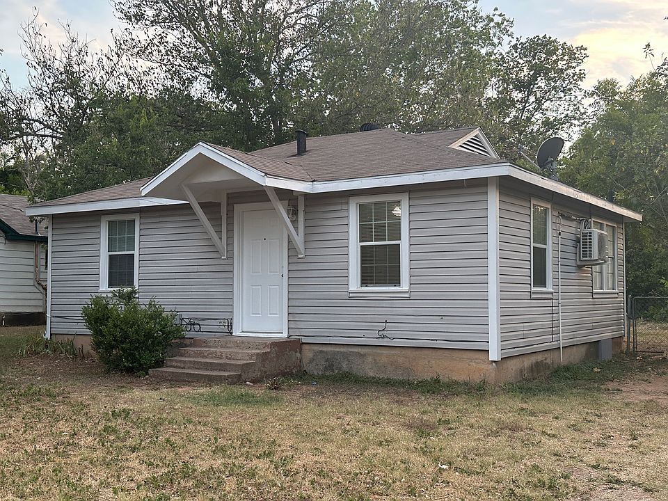 1st image of 261 Palmetto Dr