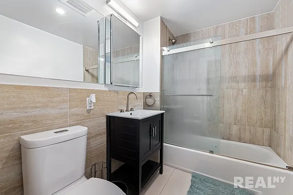 Rented by REAL New York | media 6