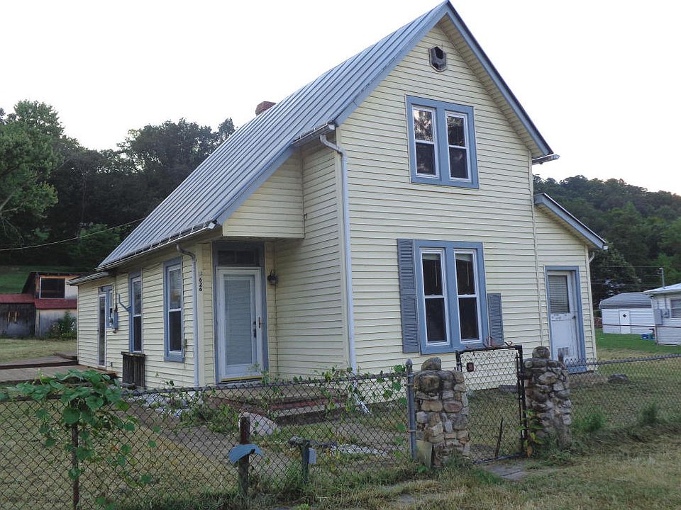 1st image of 626 Catawba St
