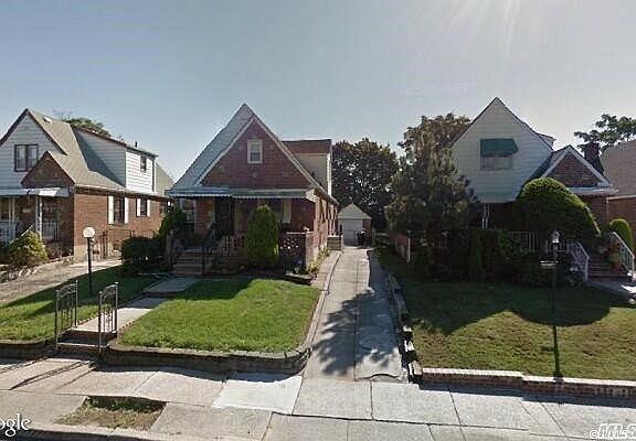 5th image of 11839 232nd St