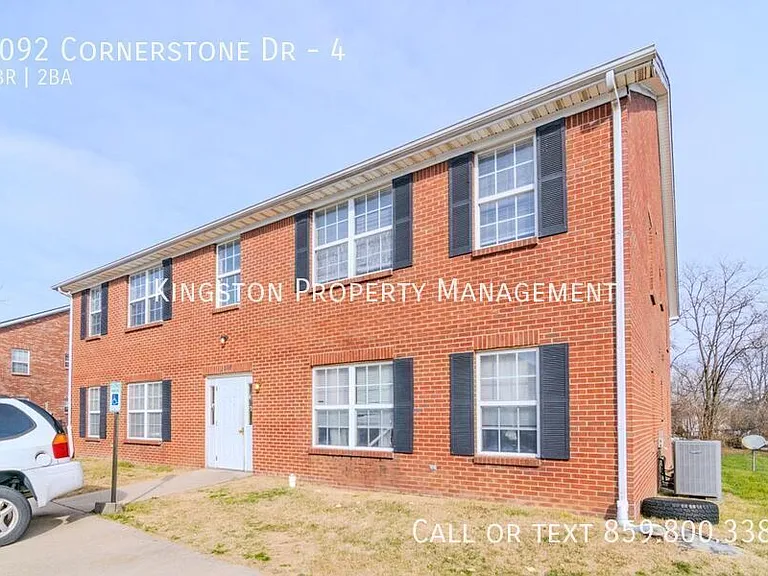 2092 Cornerstone Dr #4 — Photo 1