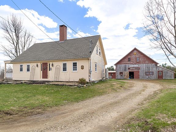 3rd image of 662 Center Road