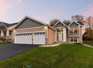 1284 Meadow Ln S, Shakopee, MN 55379