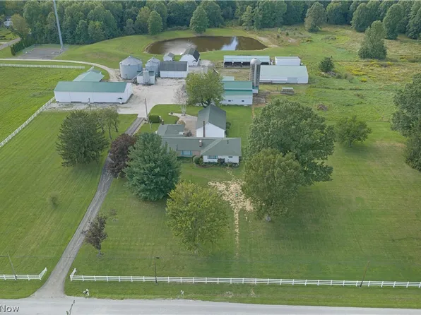 1325 Braceville Robinson Rd, Southington, OH 44470