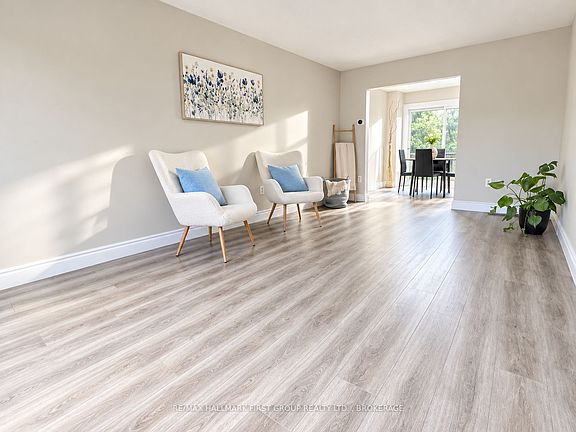 4th image of 23 Addington St #17