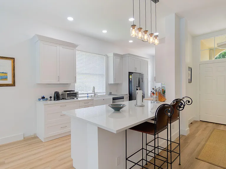 7533 SE Autumn Ln — Photo 9