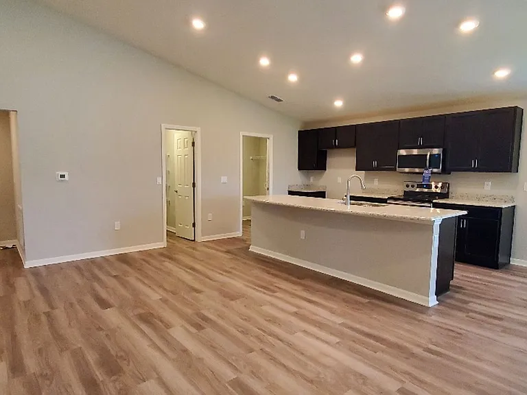 2045 Harvest Landing Cir — Photo 10