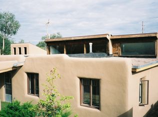 1433 Hickox St, Santa Fe, NM 87505