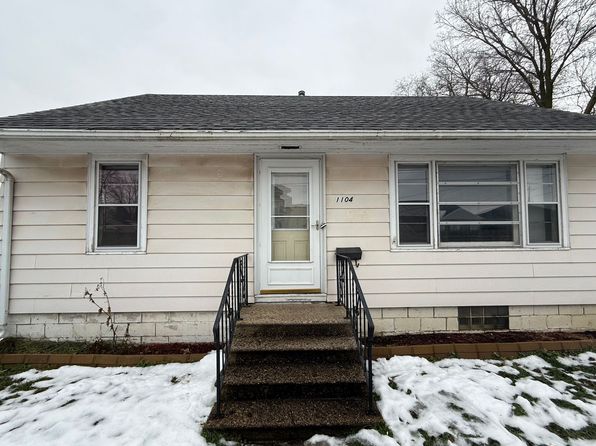 1104 1st Ave SE