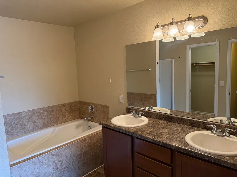 2321 Washo Cir — Photo 18
