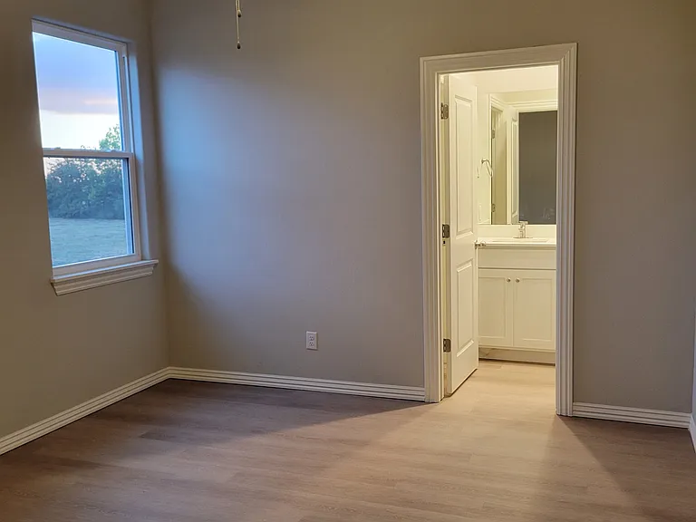 1803 SW Poigai Way #2 — Photo 10