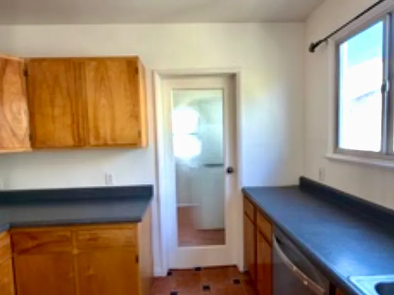 6087 Cashio St #6089 — Photo 14