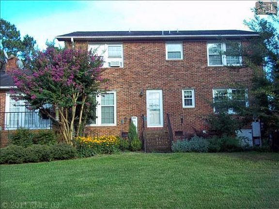 I still have no idea why they built the two sets of stairs r