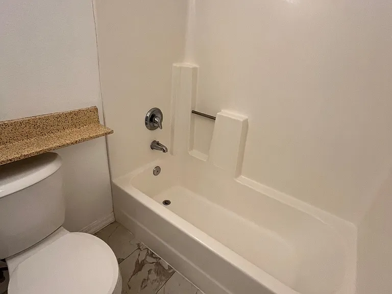 2918 Luciernaga St #202 — Photo 19