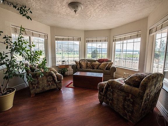 4th image of 15355 NE Ochoco Hwy
