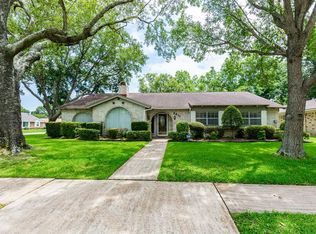 2411 Morning Dr, Baytown, TX 77520