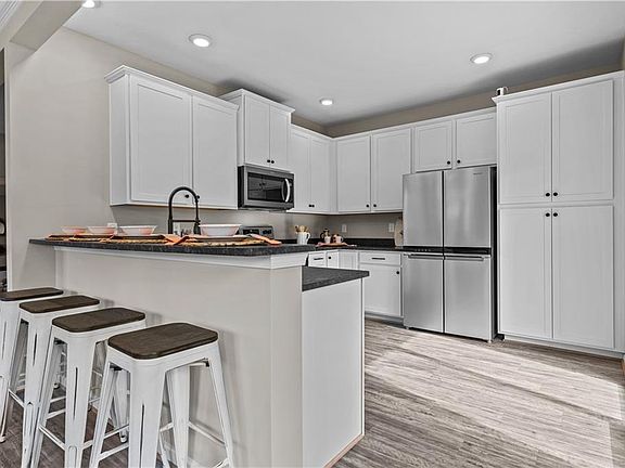 4th image of 1408 Watermark Way