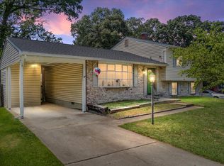 7930 Roxbury Dr, Glen Burnie, MD 21061