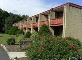 440 Viola Rd APT 24, Spring Valley, NY 10977