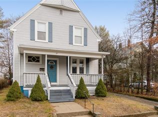 27 Andrews St, Woonsocket, RI 02895