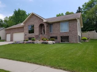 1620 15th St, Baraboo, WI 53913