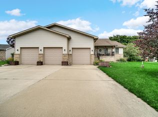 2800 Goldfinch St, Portage, IN 46368