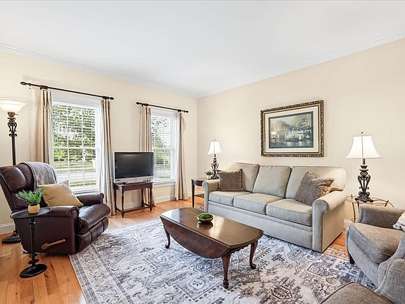 4th image of 41 Meetinghouse Rd #41