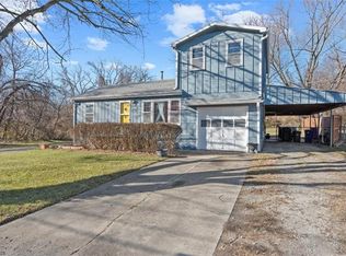 34 S 72nd St, Kansas City, KS 66111