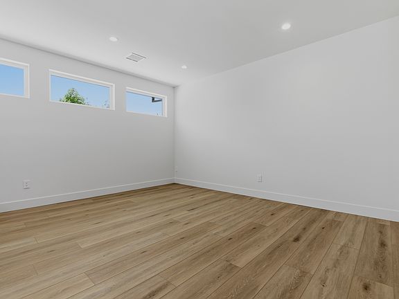 4th image of 1818 19th St #8