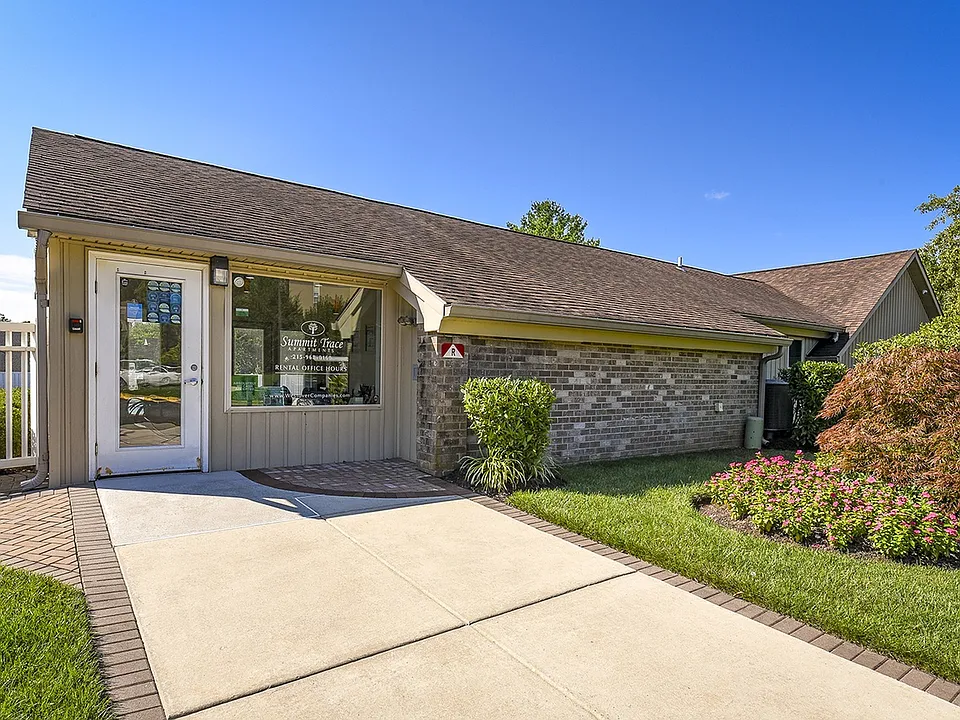 Summit Trace Apartments