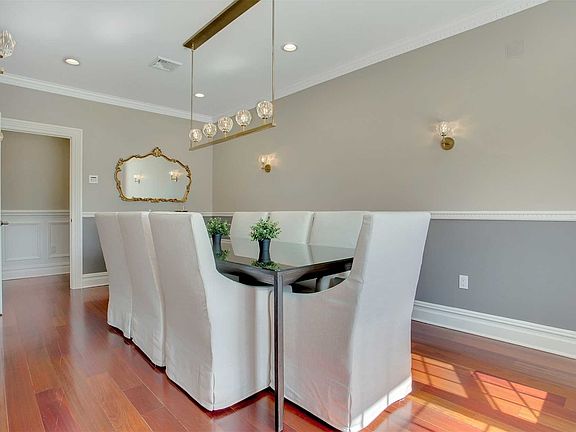 4th image of 183 Manhasset Ave
