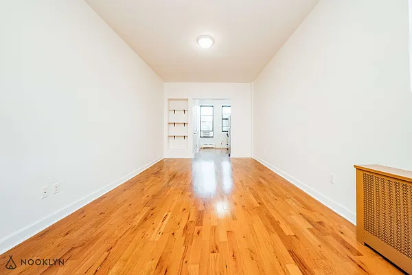 Rented by Nooklyn NYC LLC | media 2