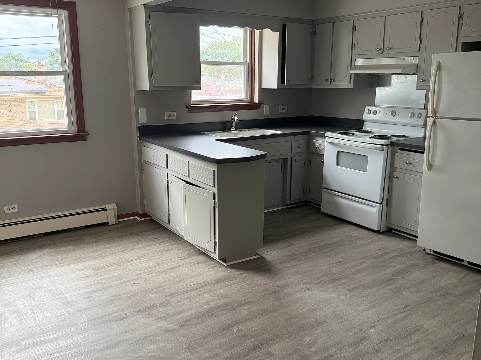 2 bed, $1,350 — Photo 2
