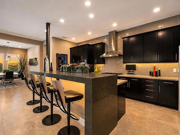 5th image of 82886 Pembroke Ln