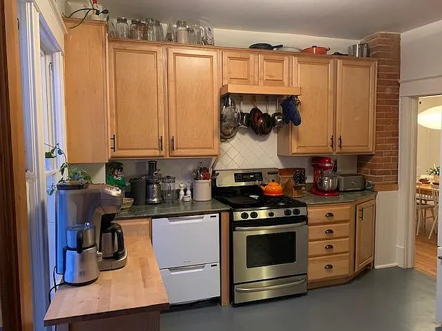 435 Concord Ave — Photo 9